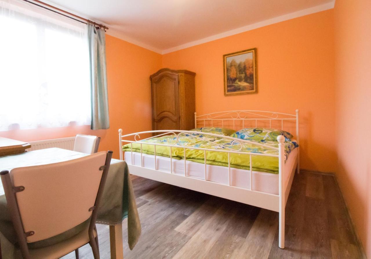 Pension Jezdecké centrum Kočík Stružná Exterior foto